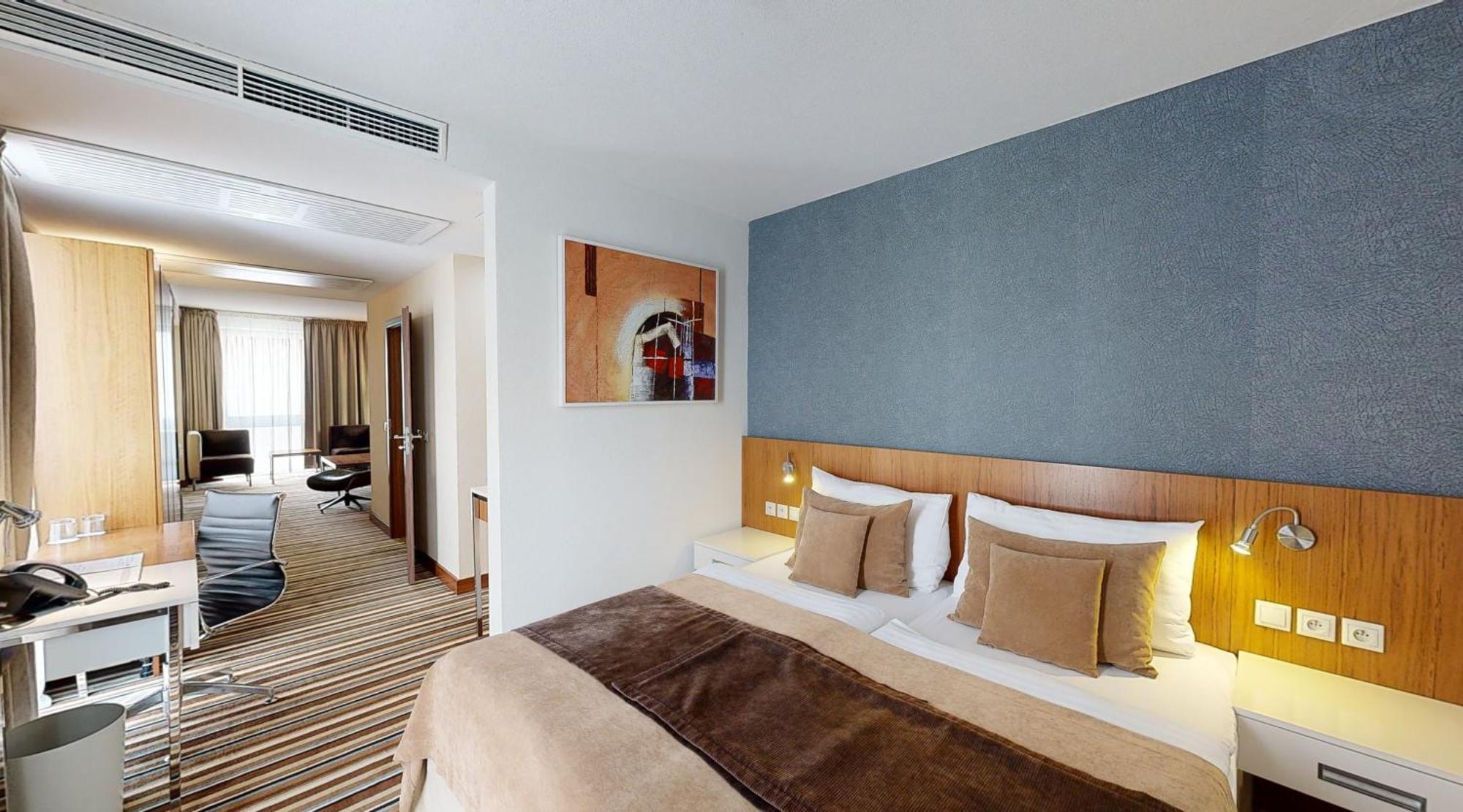 Business Hotel Astrum Laus Levice Dış mekan fotoğraf